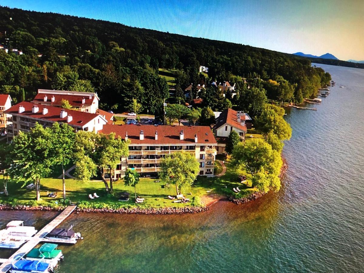 Condos Memphremagog Exterior photo