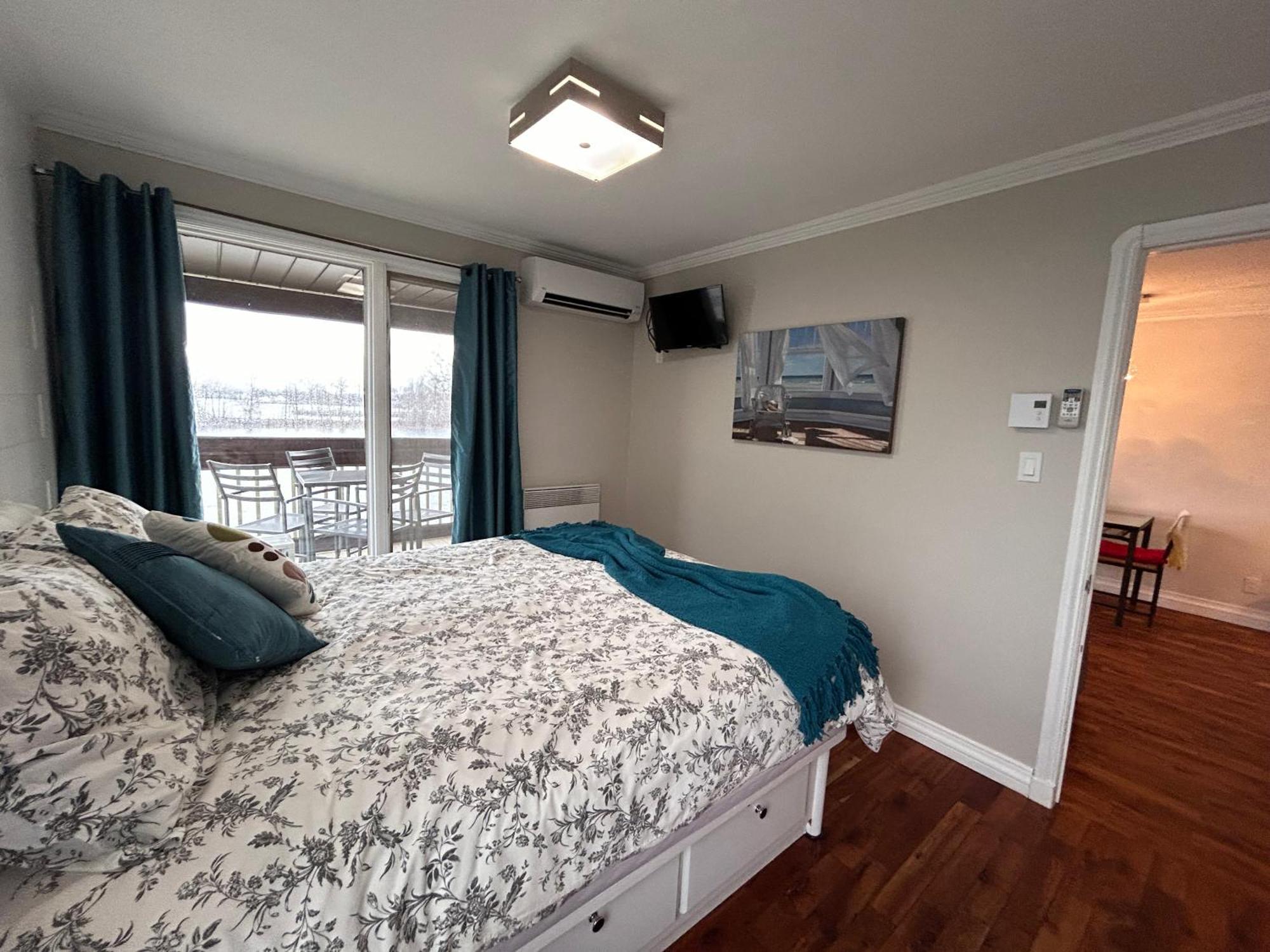 Condos Memphremagog Exterior photo