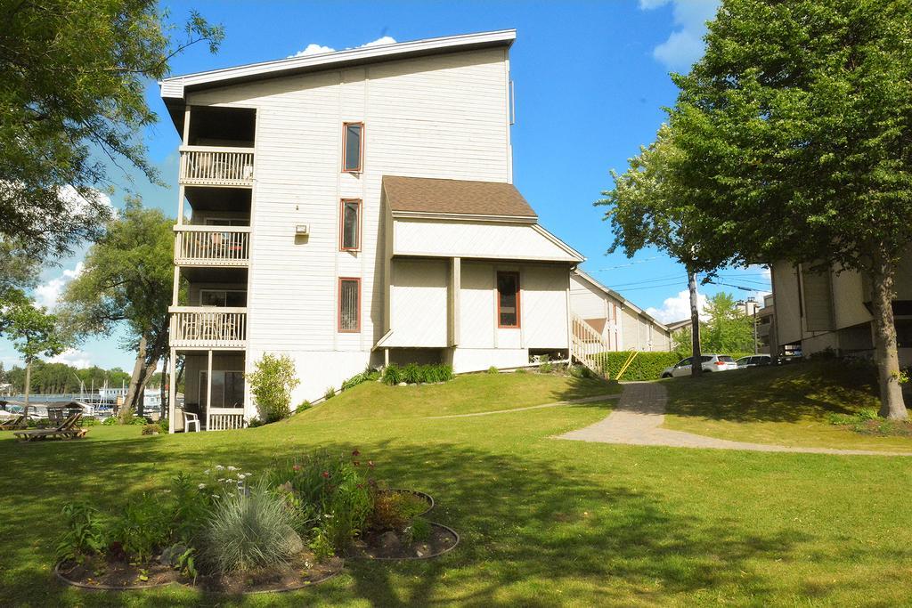Condos Memphremagog Exterior photo